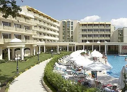 Хотел Flora Park 4*